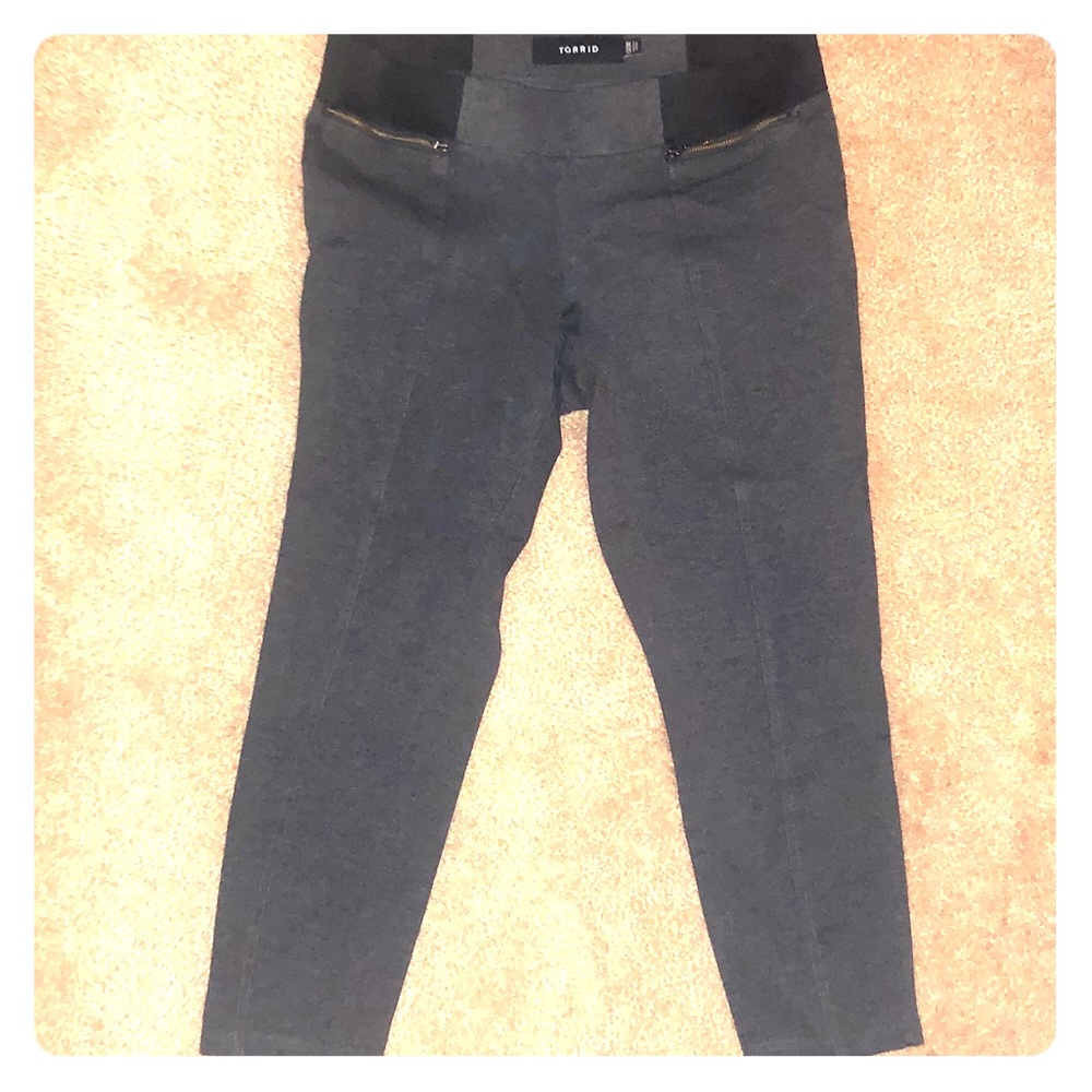 Torrid leggings w waist control and zippers